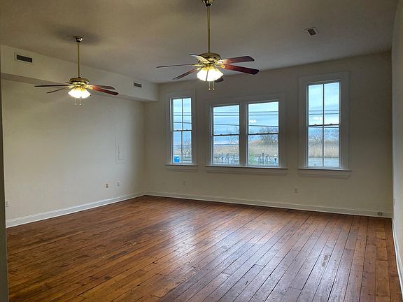 4th image of 70 Clinton St #70C