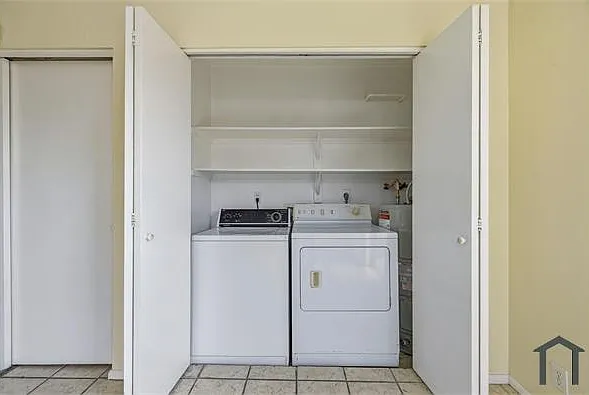 501 W Yukon Dr #4 — Photo 15