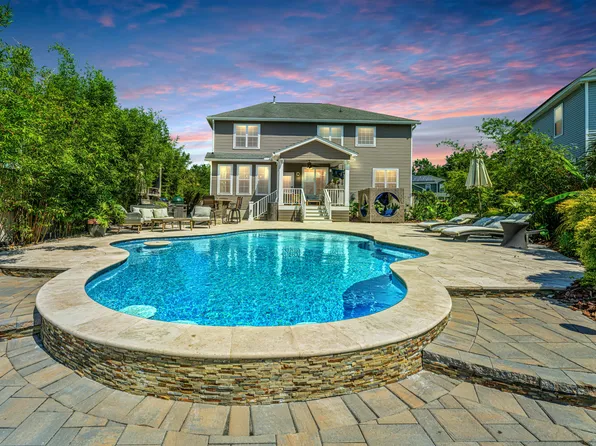 1062 Clearspring Dr, Charleston, SC 29412
