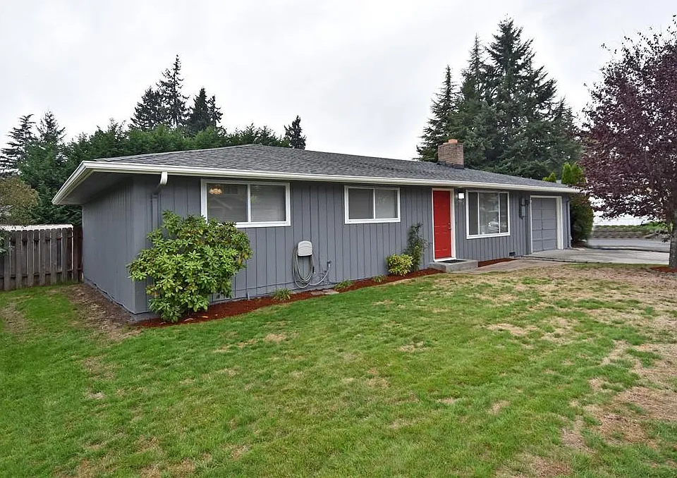 2517 Edmonds Ave NE