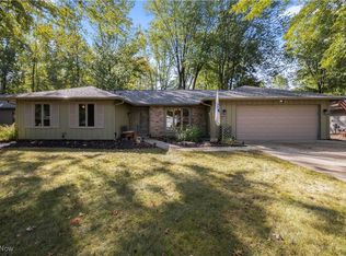 32567 Oakhurst Dr, North Ridgeville, OH 44039