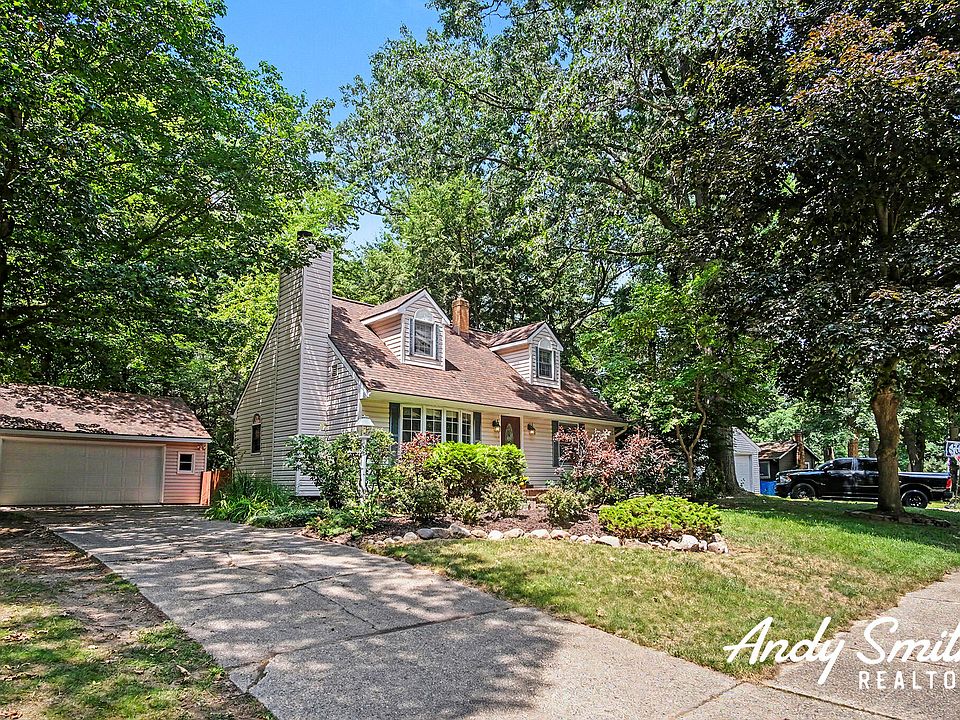 1st image of 4831 Fuller Ave SE