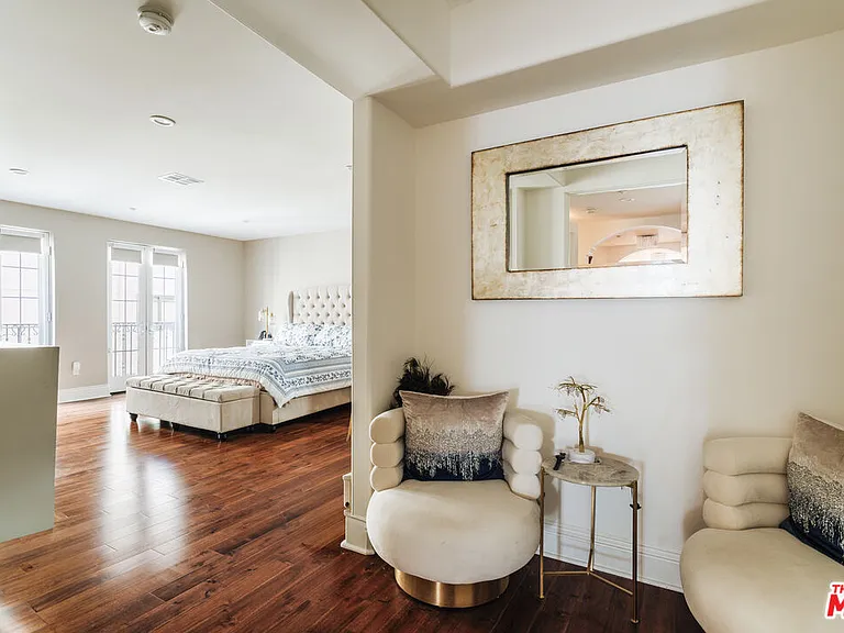 1835 Pandora Ave #302 — Photo 24