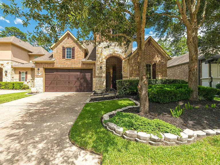 18 Sundown Ridge Pl — Photo 2