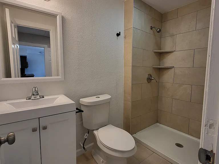 9605 Grady Ln — Photo 8