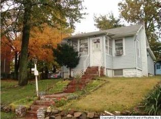 279 Bradford Ave, Staten Island, NY 10309