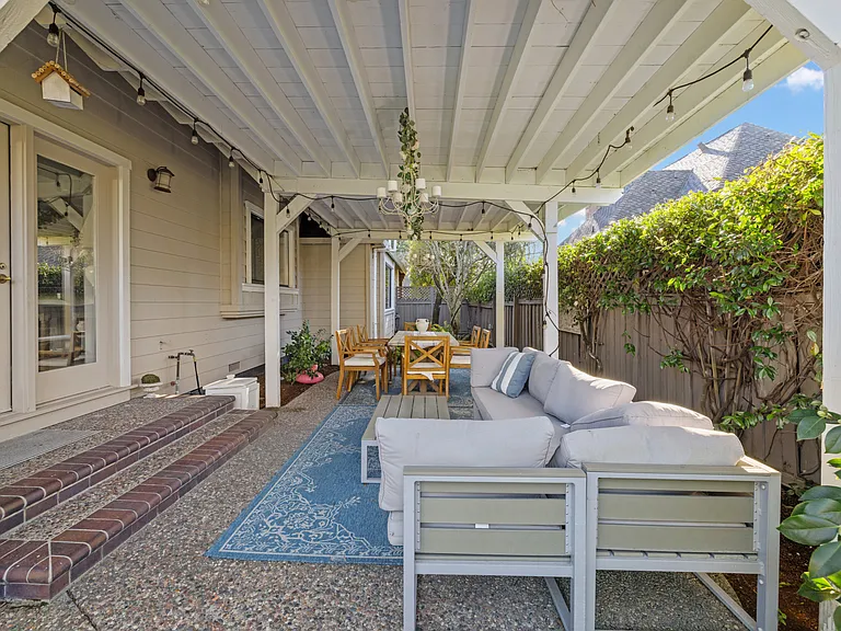 470 Eastin Dr — Photo 43