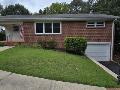 1224 Lamont Dr, Winston Salem, NC, 27103