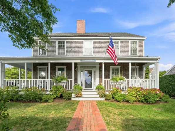 17 Washaman Ave, Nantucket, MA 02554