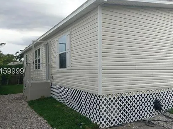 13560 SW 7th Pl, Fort Lauderdale, FL 33325