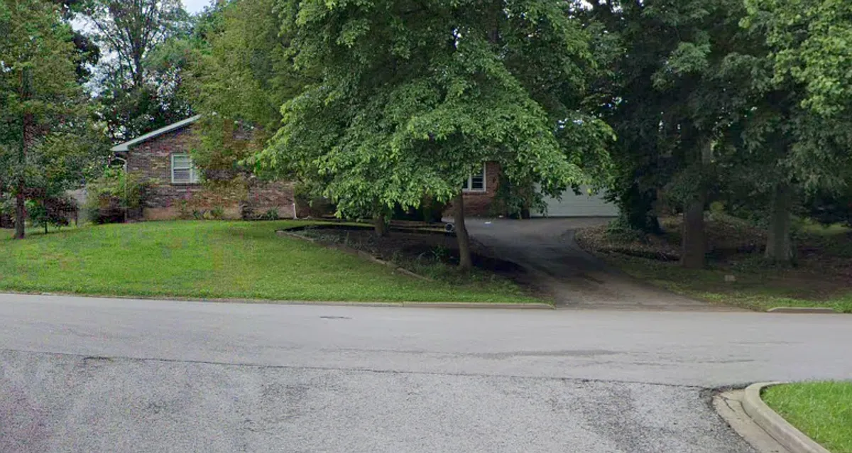 Building Photo - 624 Cherrywood Dr