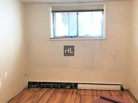 3rd image of 554 E 87th St #1