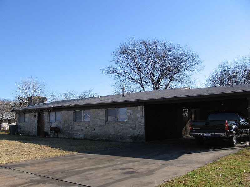 1st image of 301 E Grady Dr #B