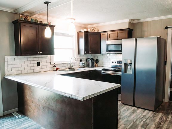 3rd image of 508 Vancil St