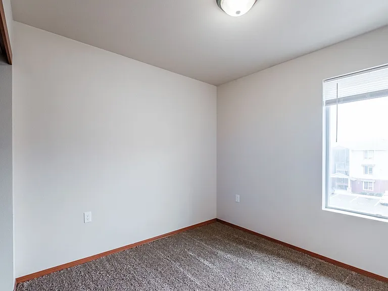 Aspen Place Apartments — Photo 162