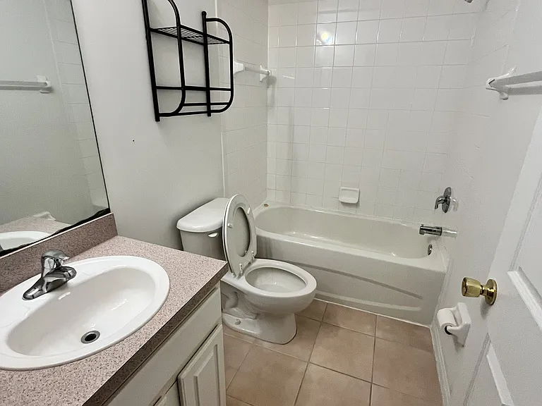 8248 Pacific Beach Dr — Photo 11
