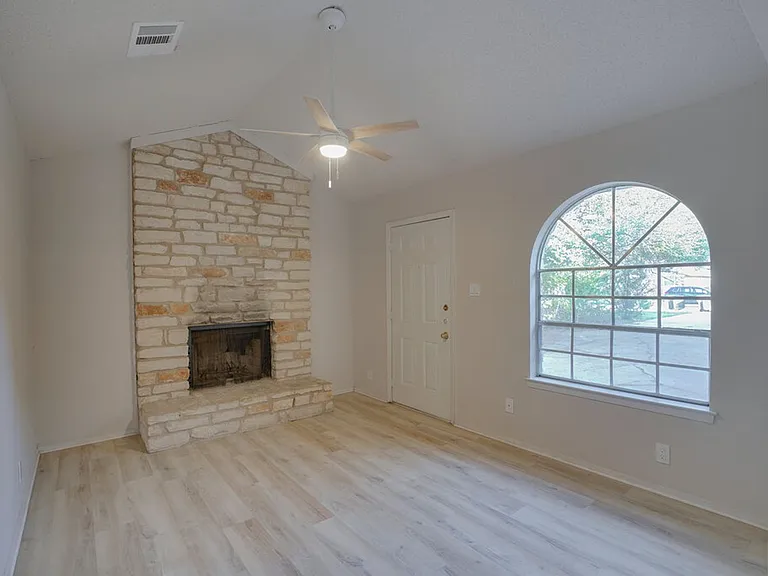 1206 Westcott Dr — Photo 6