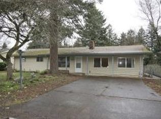 922 SE 175th Pl, Portland, OR 97233