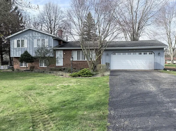 9366 Tonneberger Dr, Tecumseh, MI 49286