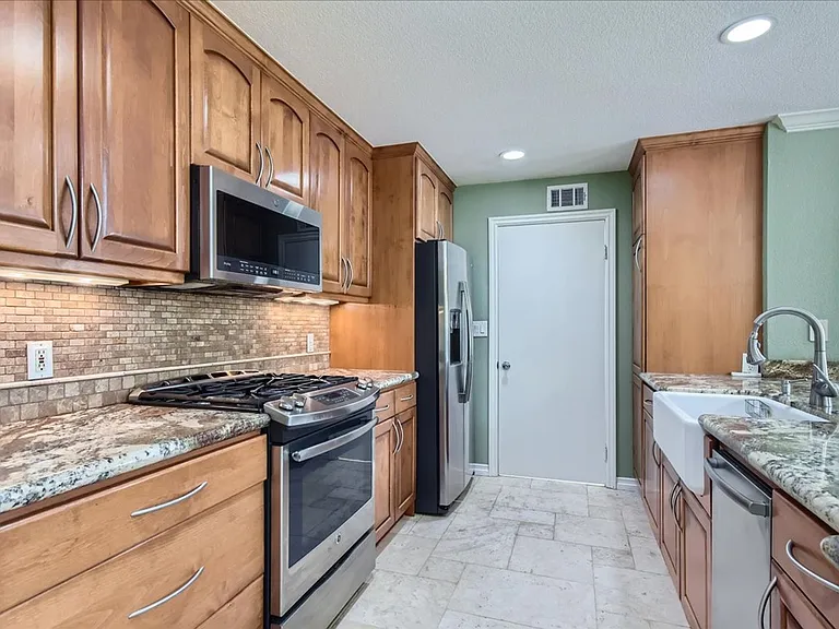 5020 Codorniz Way #17 — Photo 6
