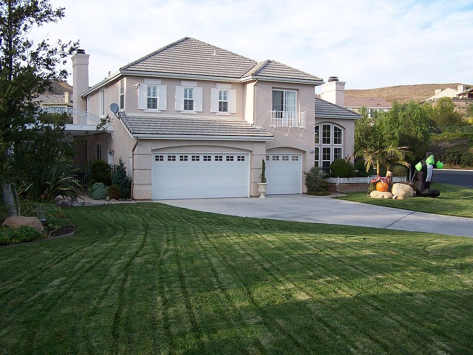 1st image of 2324 Valley Terrace Dr