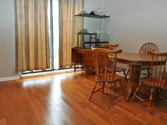 2nd image of 3S313 Briarwood Dr
