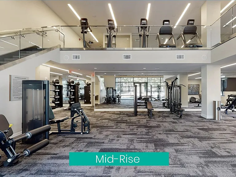 Capitol Towers - Luxury Midrise — Photo 16