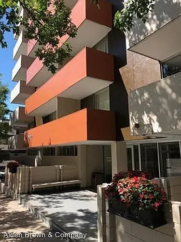 Building Photo - Residence at Governors Park