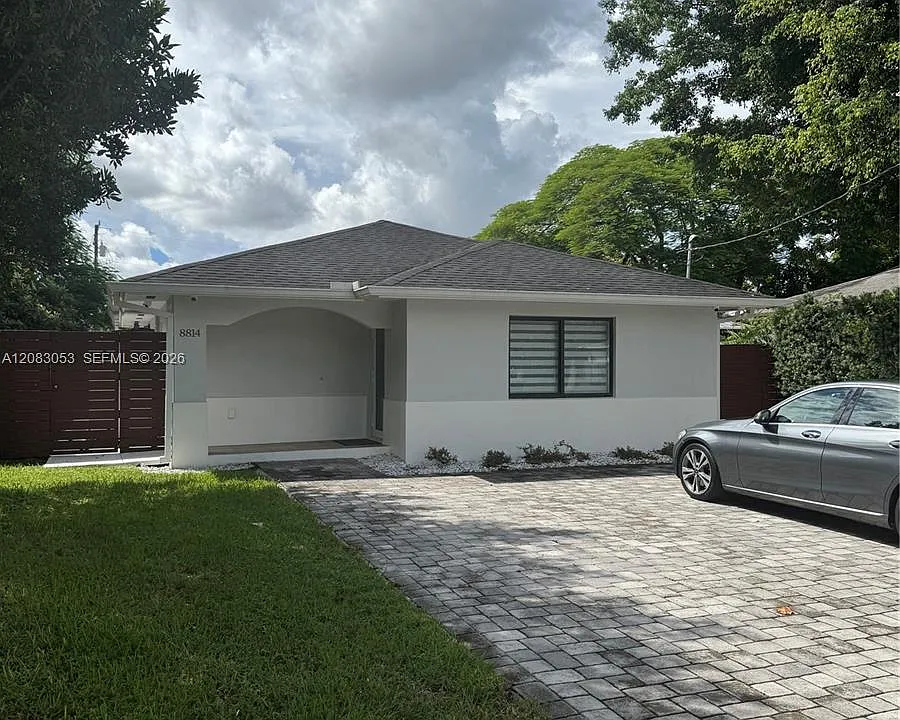 8814 SW 126th Ter