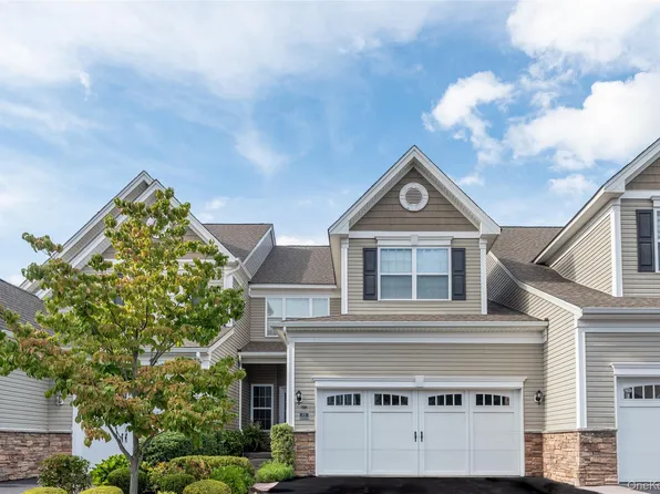 11 Pritchard Court, Fishkill, NY 12524