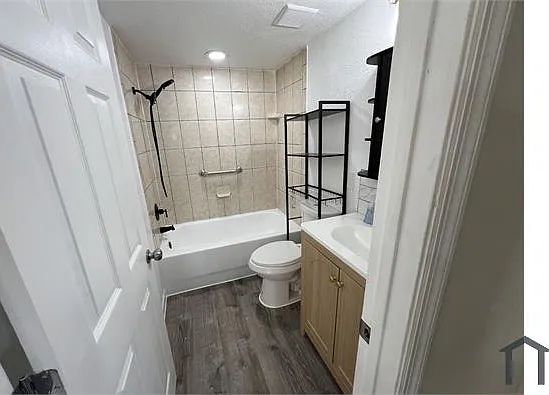 349 San Diego St — Photo 12