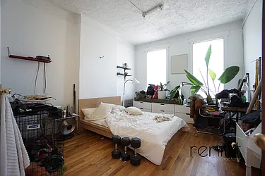 Rented by Rennit Inc.