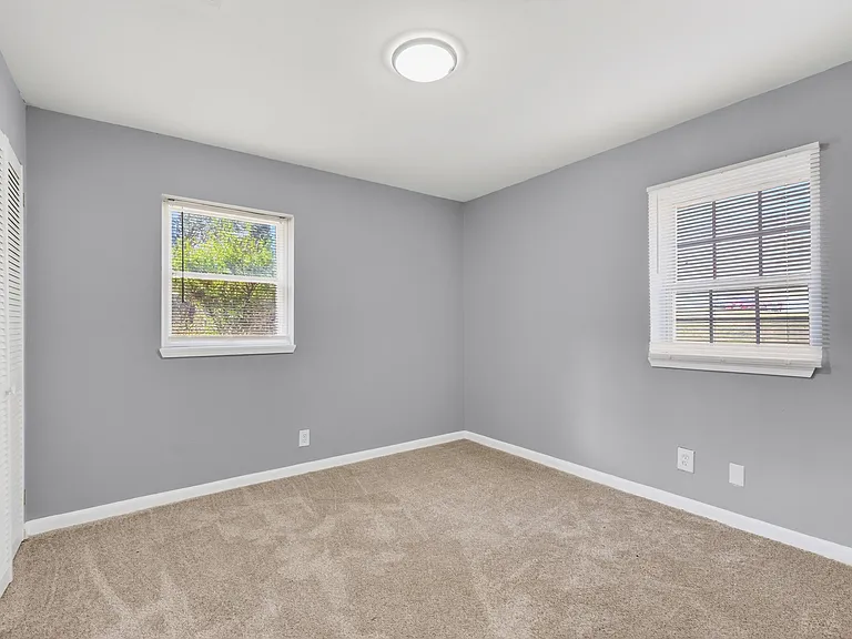 8216 Nolte Ave #4 — Photo 10