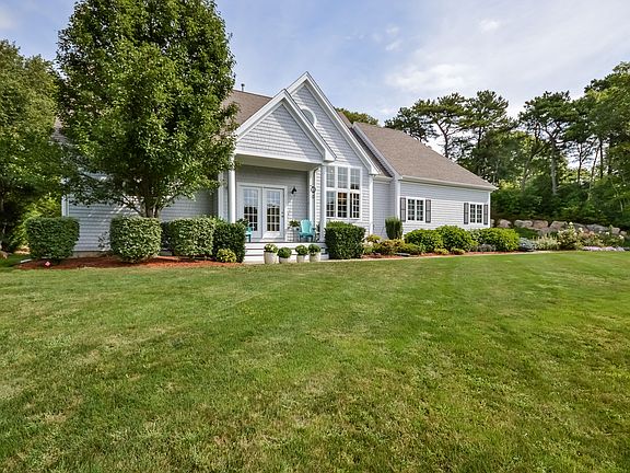 2nd image of 137 Cairn Ridge Rd