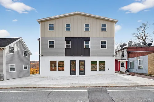 99 Main St Photo 1