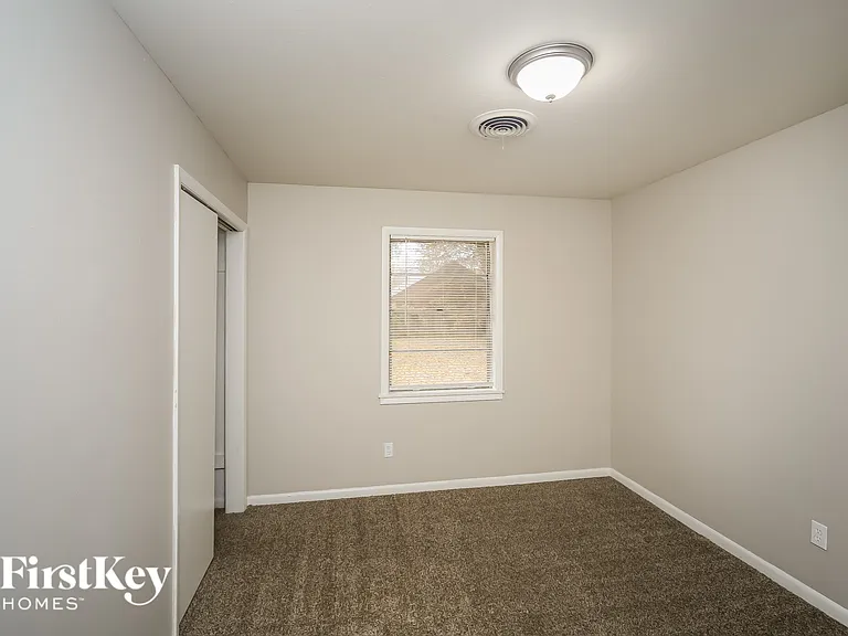 2901 Clarke Rd — Photo 13