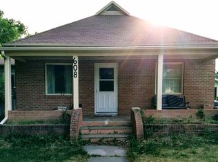 608 N Walnut St, Arnold, NE 69120