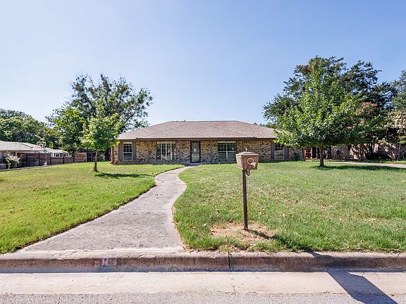 5th image of 8 Canyon Creek Dr