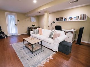 2534 13th St NW APT B, Washington, DC 20009