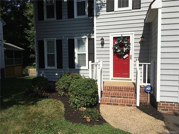 3rd image of 10513 Oak Cottage Dr