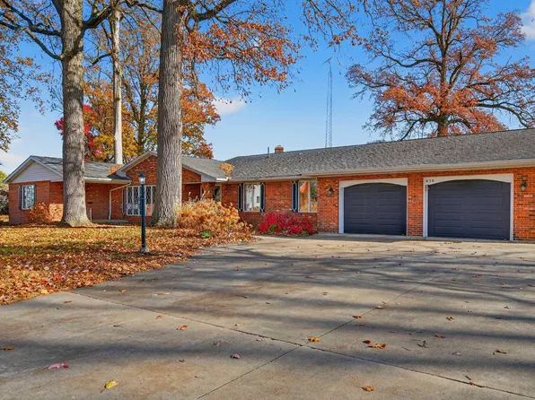 638 Laura Ln, Sweetser, IN 46987