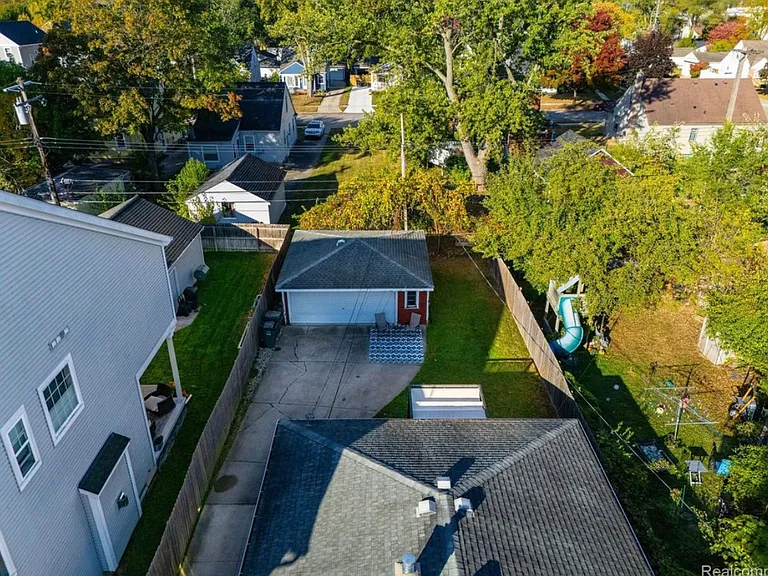 3153 Cummings Ave — Photo 5