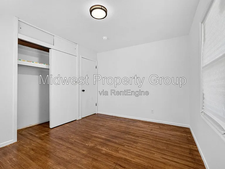 338 Lancashire Rd — Photo 12
