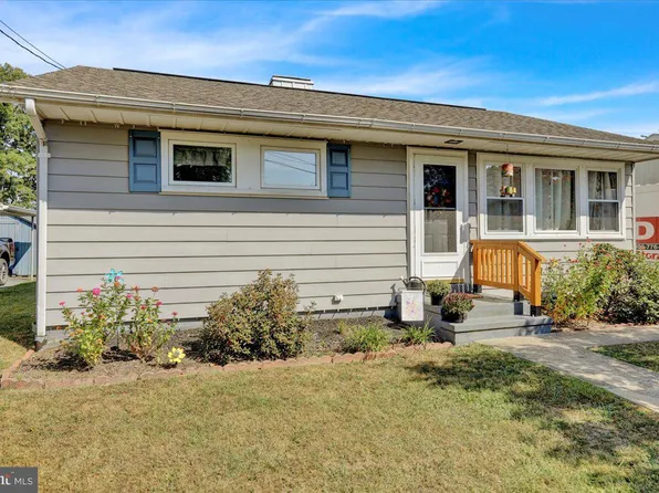 217 E 9th St, Shoemakersville, PA 19555