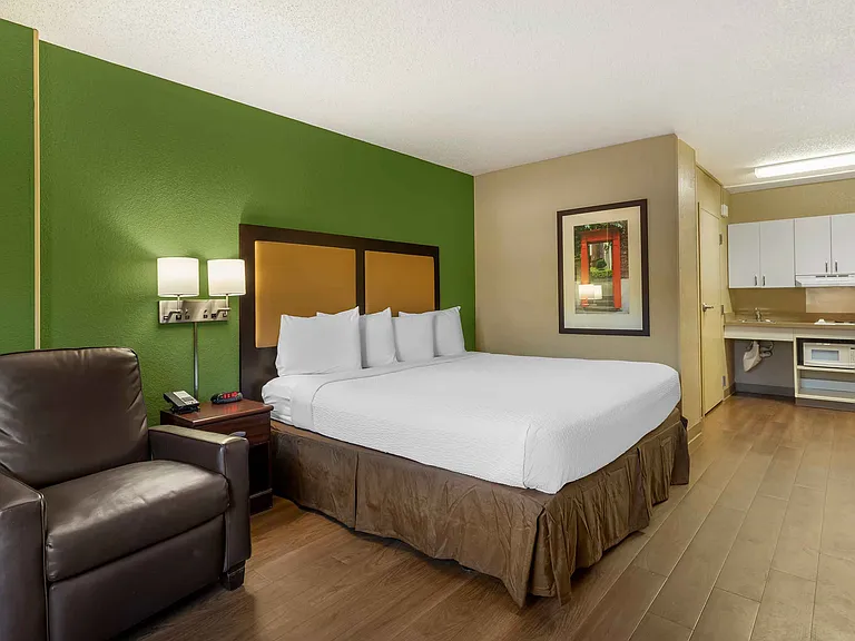 Studio Suite - 1 King Bed