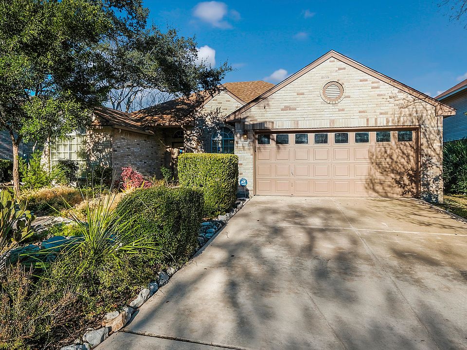 1st image of 2315 Encino Cliff St