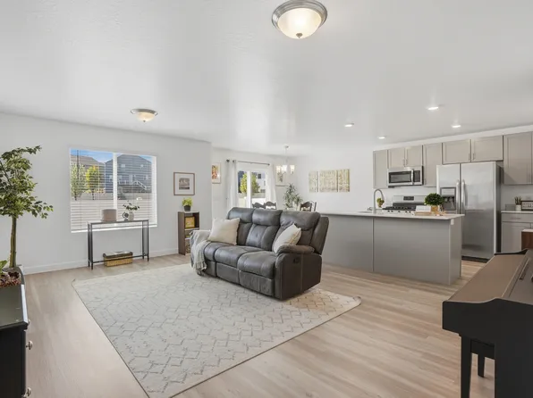 347 N Angus Dr, Lehi, UT 84043
