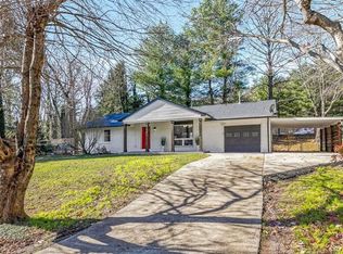 12 Waters Rd, Asheville, NC 28805