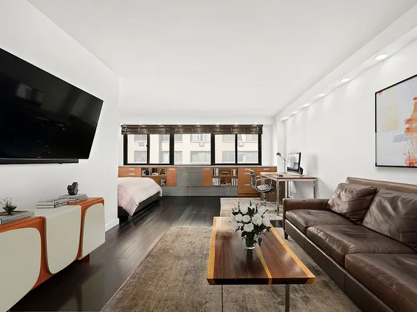 16 W 16th St APT 9LS, New York, NY 10011