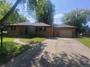 4541 Hepburn Pl, Saginaw, MI 48603